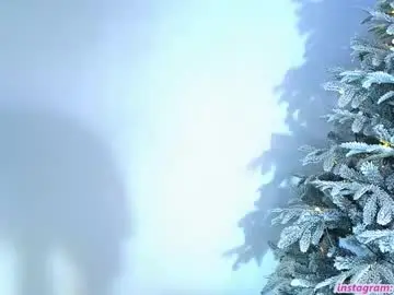 litlle_flowers from chaturbate