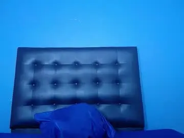 pervert_tiny_girl from chaturbate