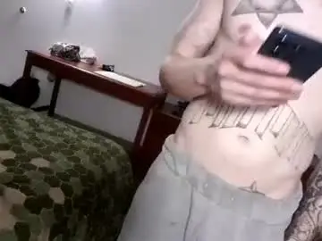 Chaturbate Live Sex Cam of staightupdownbad