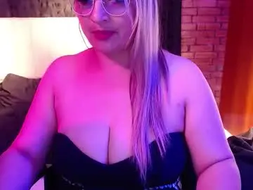 Chaturbate Watch Live Sex Cams of clio_queen
