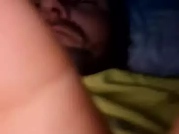 hutchboe83 from chaturbate
