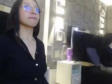 saray_pink from chaturbate