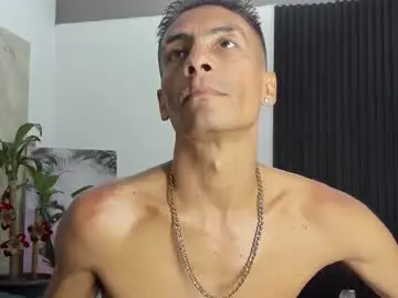 Chaturbate Live Sex Cam of theroomsex09