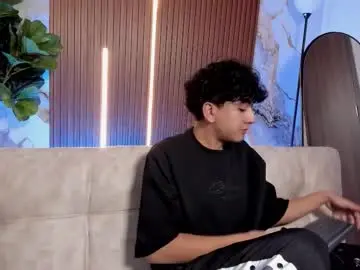 Chaturbate Watch Live Sex Cams of christopher_monroe