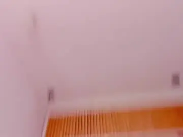 emmycruzz from chaturbate