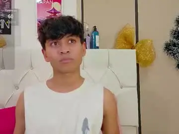 Chaturbate Live Sex Cam of ethan_westt