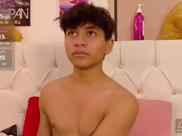 Chaturbate Live Sex Cam of ethan_westt