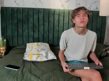 Chaturbate Adult Video Chat of axel_and_jacob