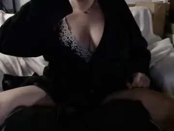 Chaturbate Best live sex cam show of beachymilf