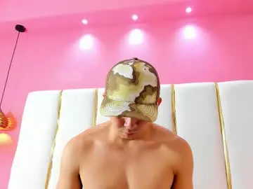 Chaturbate Watch Live Sex Cams of eross_santy