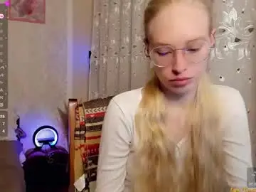 Chaturbate Sex Chat of esty_siela