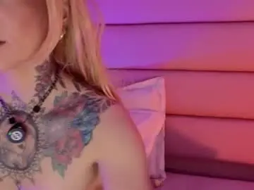 Chaturbate Best live sex cam show of evangelyne1