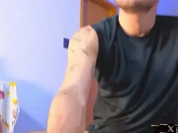 Chaturbate Live Sex Cam of jhonny_sullivan