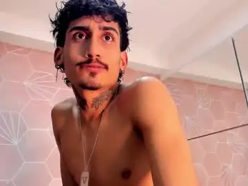 Chaturbate Live Sex Cam of mr_strike