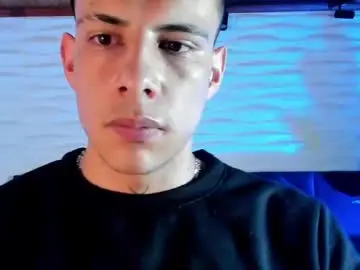 Chaturbate Live Sex Cam of dustin_sonne