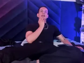 Chaturbate Nude Webcam of dustin_sonne