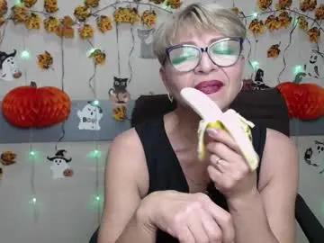 Chaturbate Live Sex Cam of ellabonito