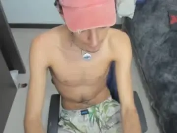 Chaturbate Free Porn Cam of skinnypipe15