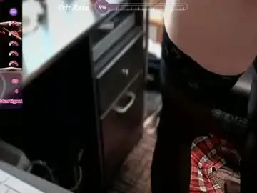 Chaturbate Live Sex Cam of spiffy523