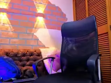 Chaturbate Nude Webcam of dylanstonne1