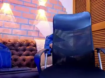 Chaturbate Sex Cam of dylanstonne1