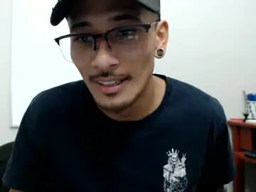 Chaturbate Live Sex Cam of j0nnyk1ng