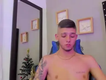 Chaturbate Live Porn of mathewboy2