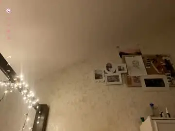 Chaturbate Live Sex Cam of edlinhazleton