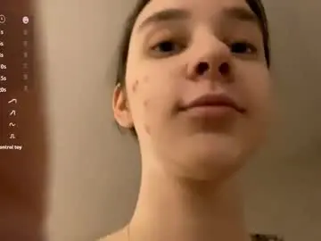 edlinhazleton from chaturbate