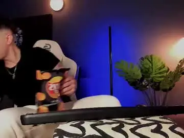 Chaturbate Nude Webcam of mattytwink69