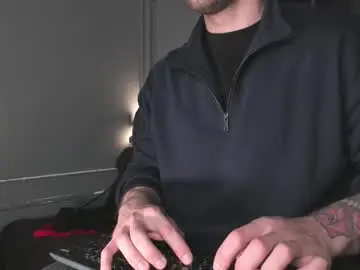 Chaturbate Free Live Porn of waynemiller_