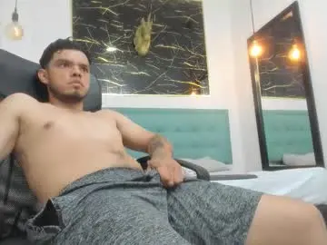 Chaturbate Sex Cam of enzo_turner