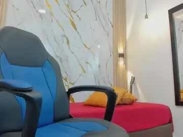 Chaturbate Live Porn of enzo_turner