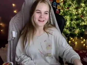 Chaturbate Live Sex Cam of dyna_bae