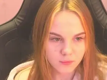 Chaturbate Live Sex Cam of dyna_bae