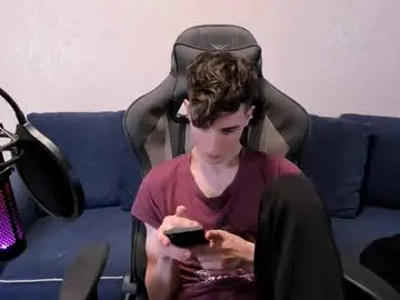 Chaturbate Free Porn Cam of james_mil