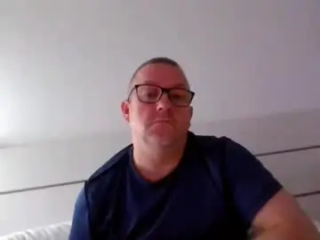 Chaturbate Free Porn Cam of middleton2021