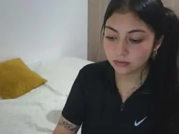 Chaturbate Sex Cam of pau_cute19