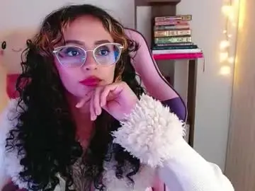 Chaturbate Best live sex cam show of bluee_v