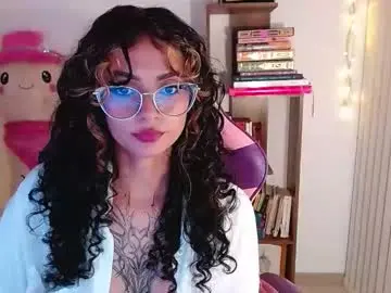 Chaturbate Free Porn Cam of bluee_v