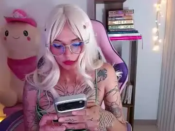 Chaturbate Nude Webcam of bluee_v