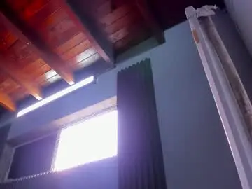 Chaturbate Live Sex Cam of darla_jacksonn