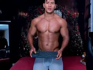 Chaturbate Free Live Porn of oliver_tommy