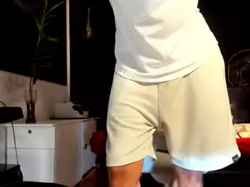 Chaturbate Live Sex Cam of alessandro__wye