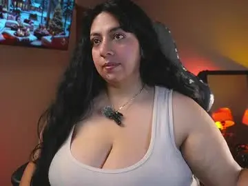 Chaturbate Sex Cam of coraline_latin