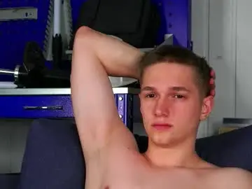 Chaturbate Live Sex Cam of dustyn_fox