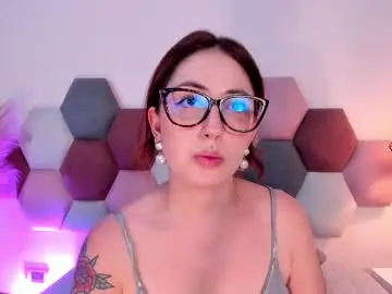 Chaturbate Nude Webcam of emilyywatson