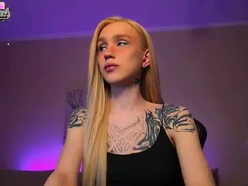 twiinkie_pie from chaturbate