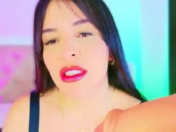 charlootteevans from chaturbate