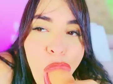 Chaturbate Free Porn Cam of charlootteevans